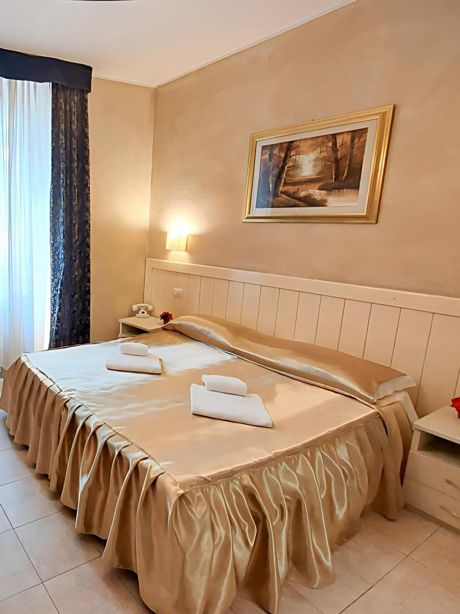Hotel Aurelia Milaan Buitenkant foto